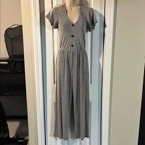 Gray V-Neck Flutter Sleeve Jumpsuit for Casual Occasions